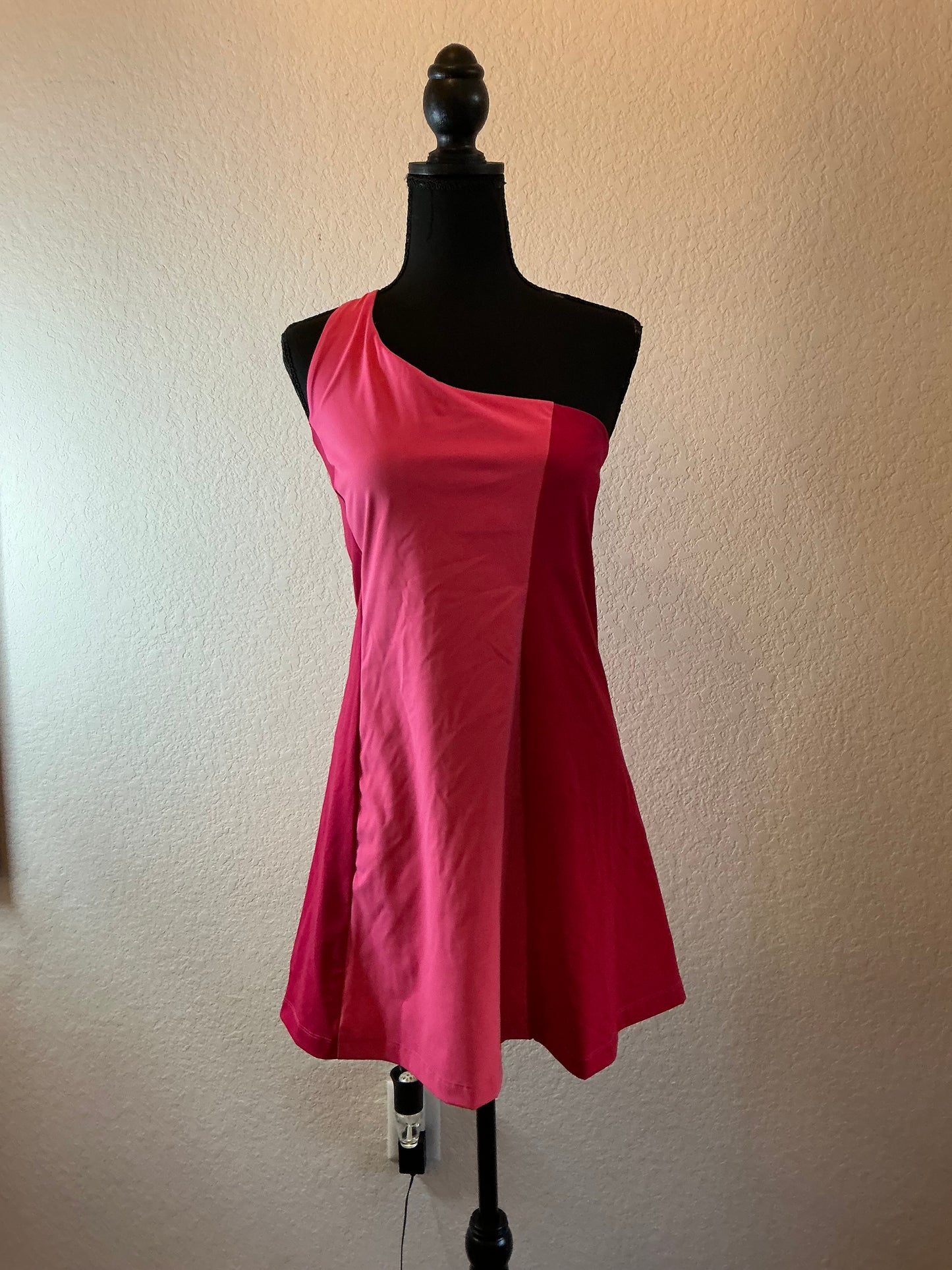 Outdoor Voices One-Shoulder Exercise Dress – Hot Pink – Size M