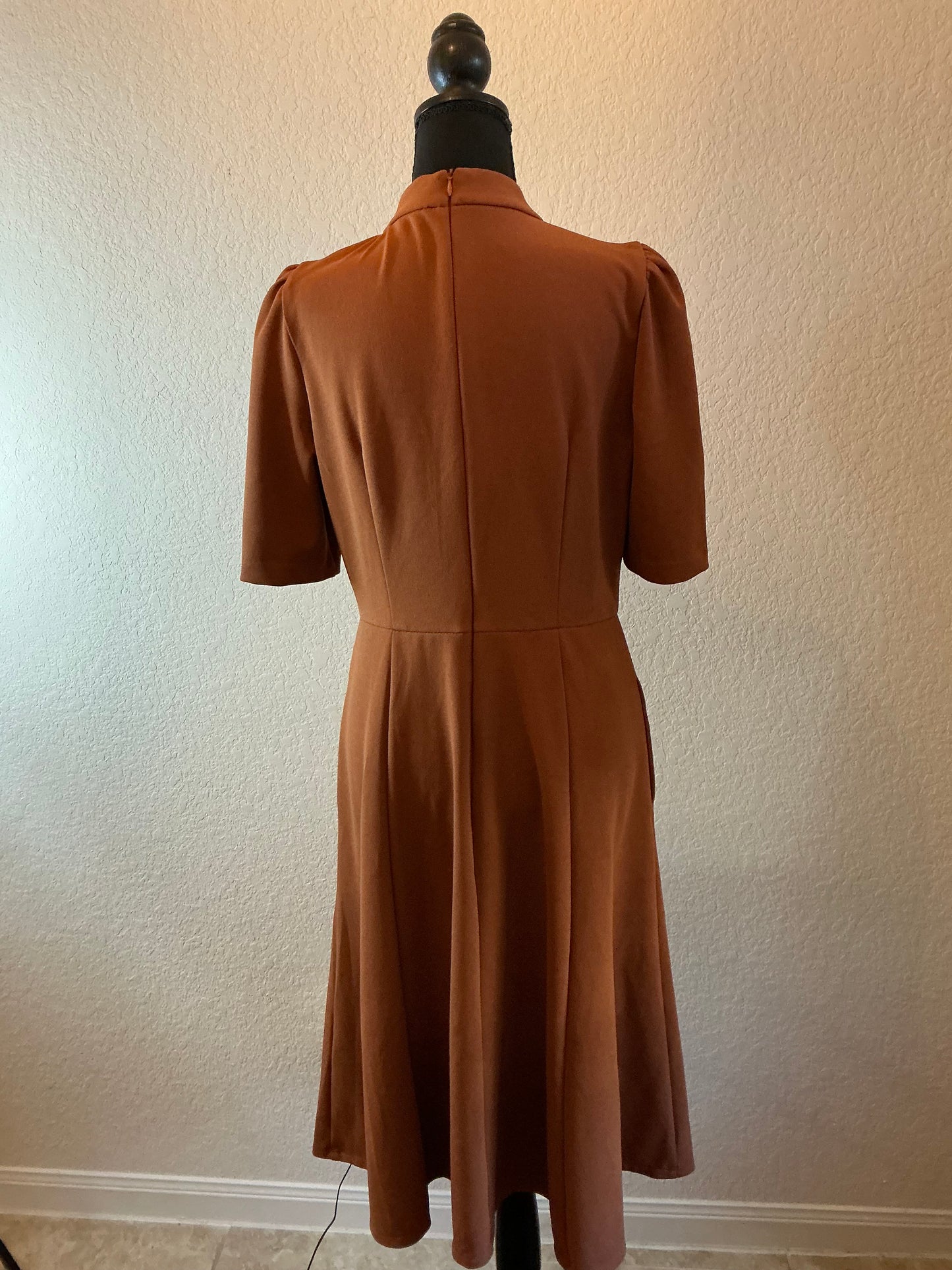 Ivy + Blu Rust Mock Neck Midi Dress – Size 10