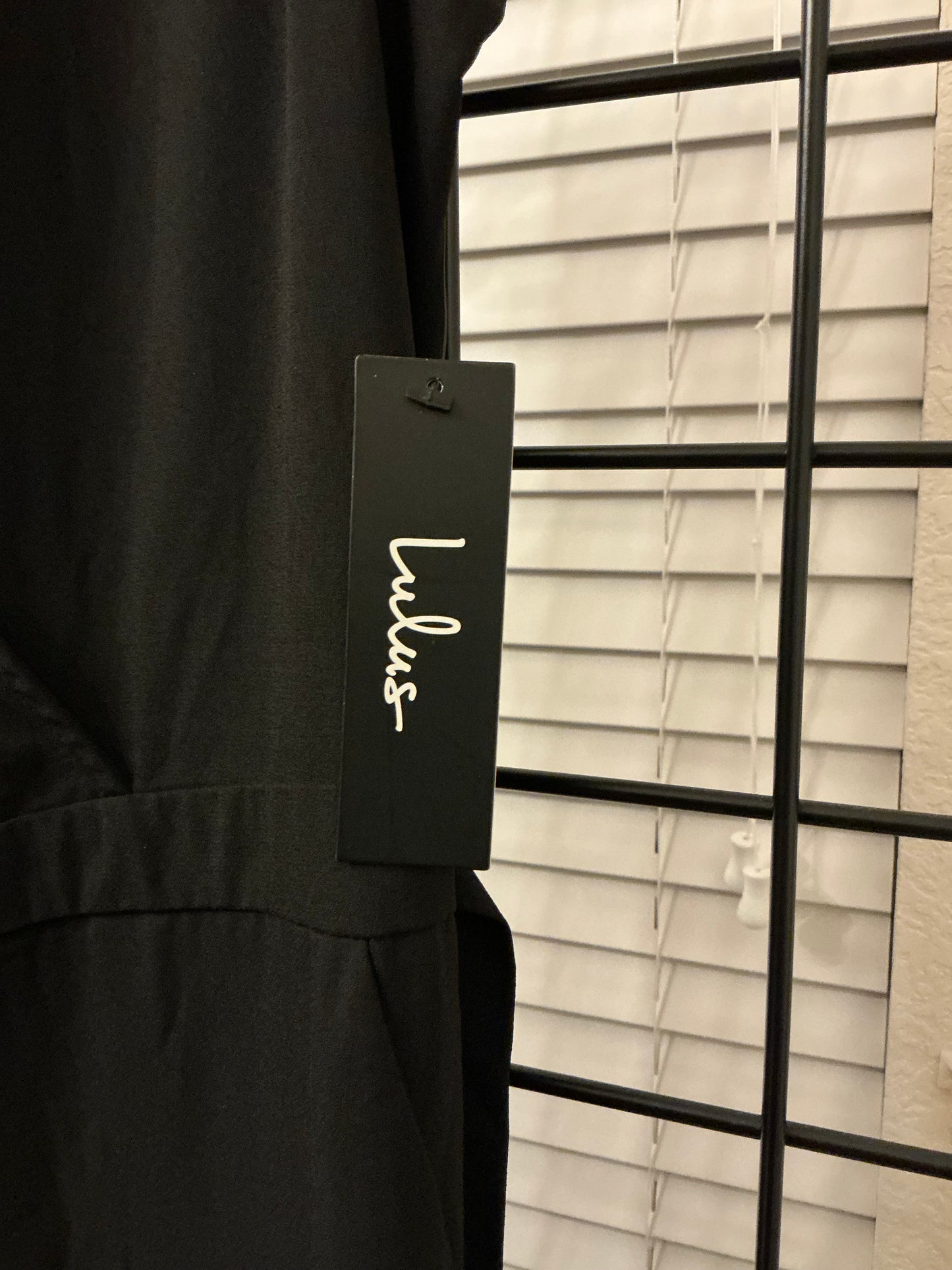 Lulus Black Sleeveless Jumpsuit – Size L – Classic Evening One-Piece NWT