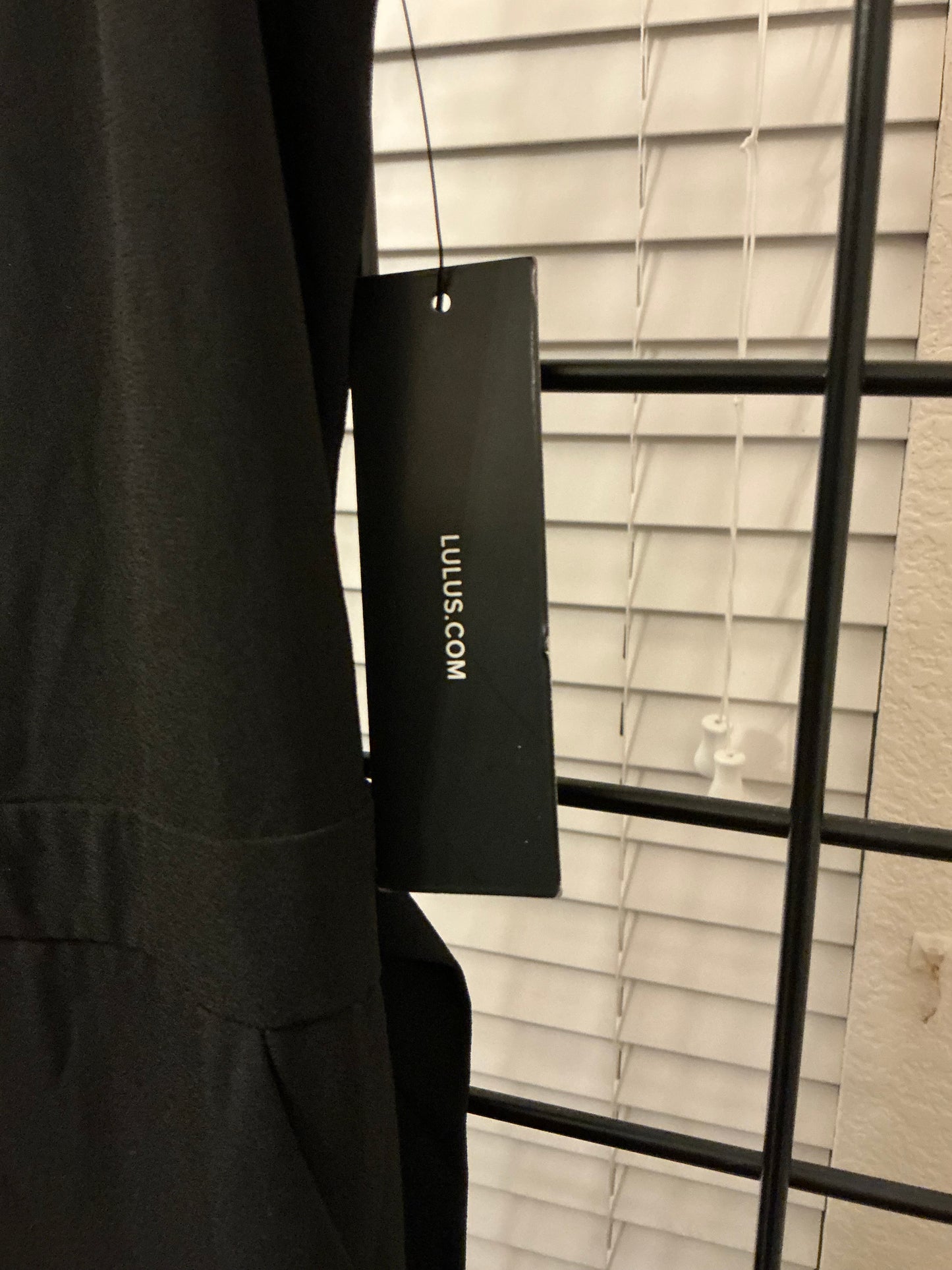 Lulus Black Sleeveless Jumpsuit – Size L – Classic Evening One-Piece NWT