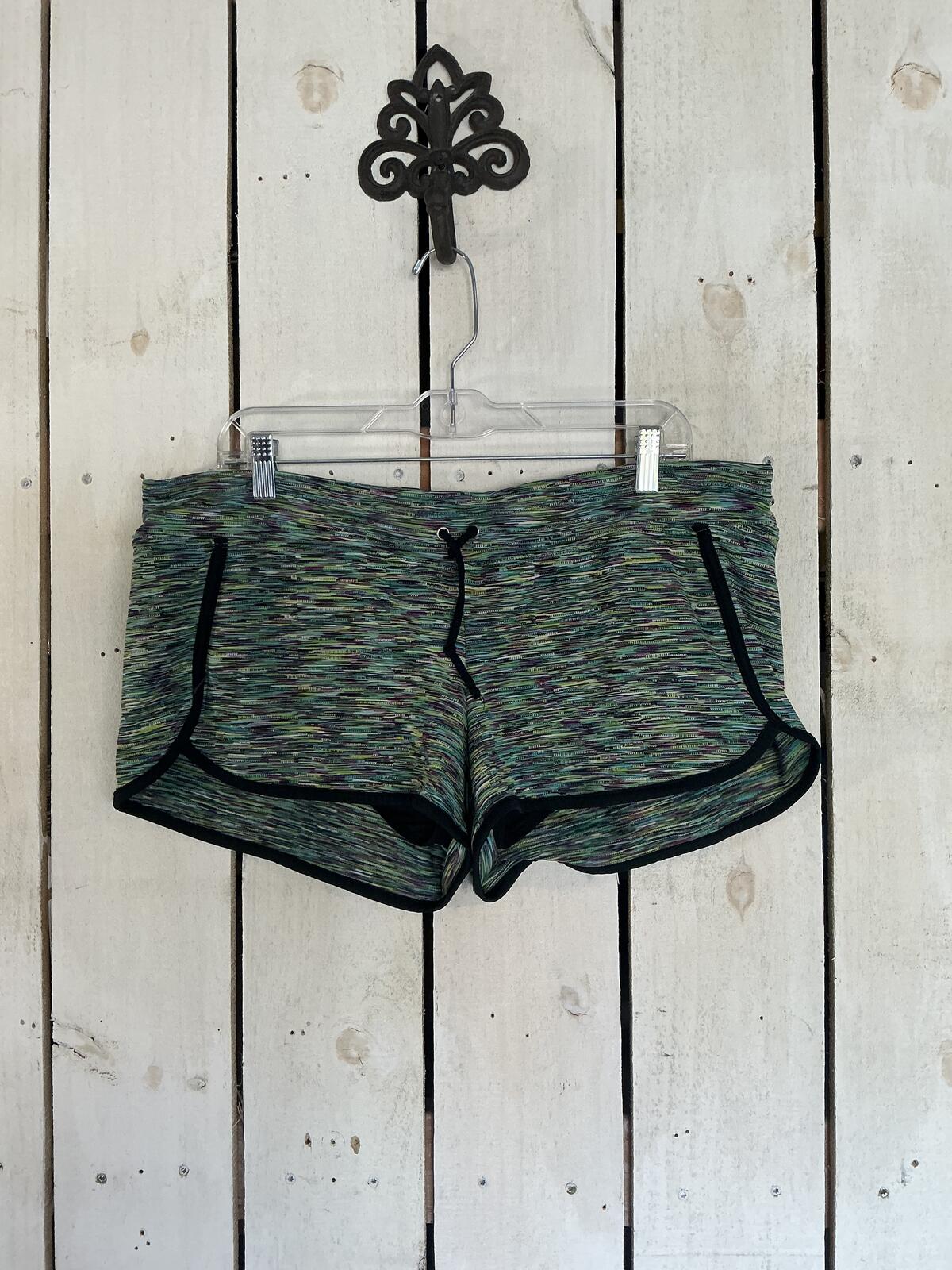 Athleta Space Dye Running Shorts Women’s Athletic Lounge Dolphin Hem Size XL